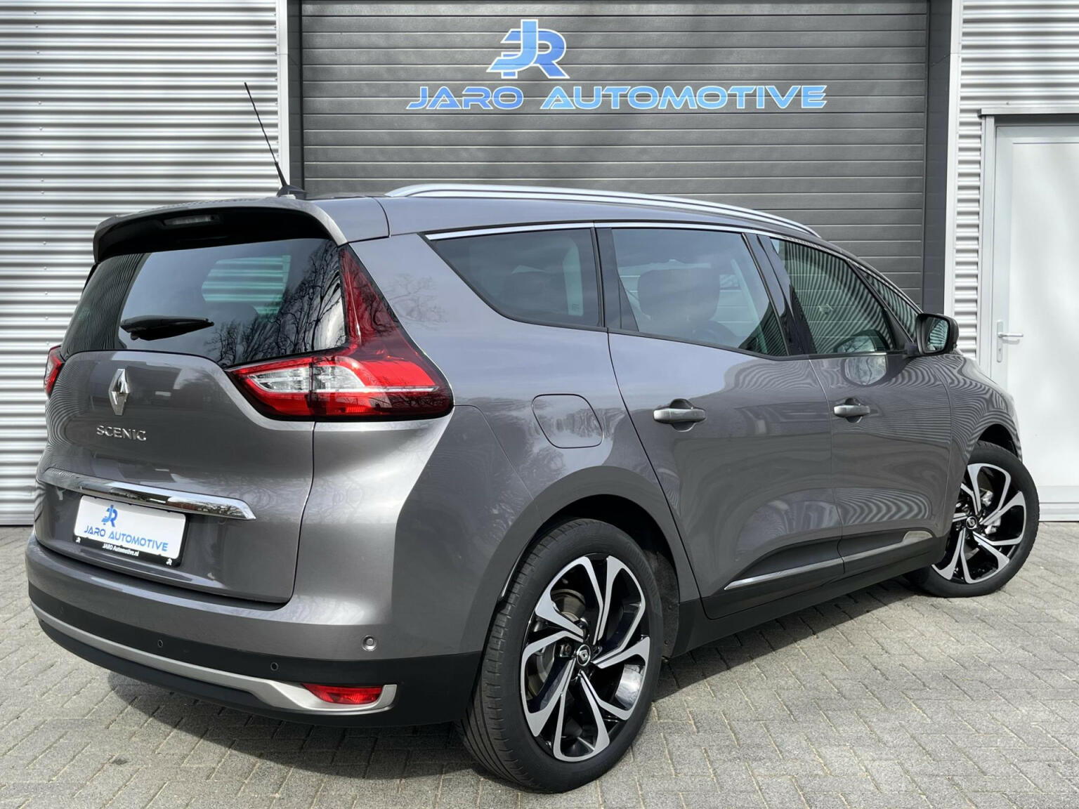 Renault-Grand Scénic-55