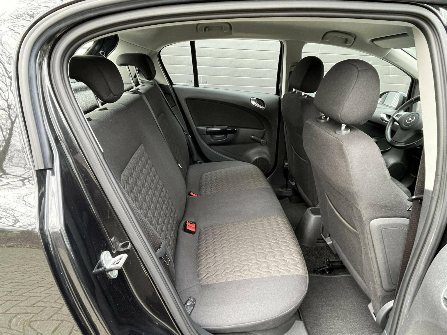 Opel-Corsa-22