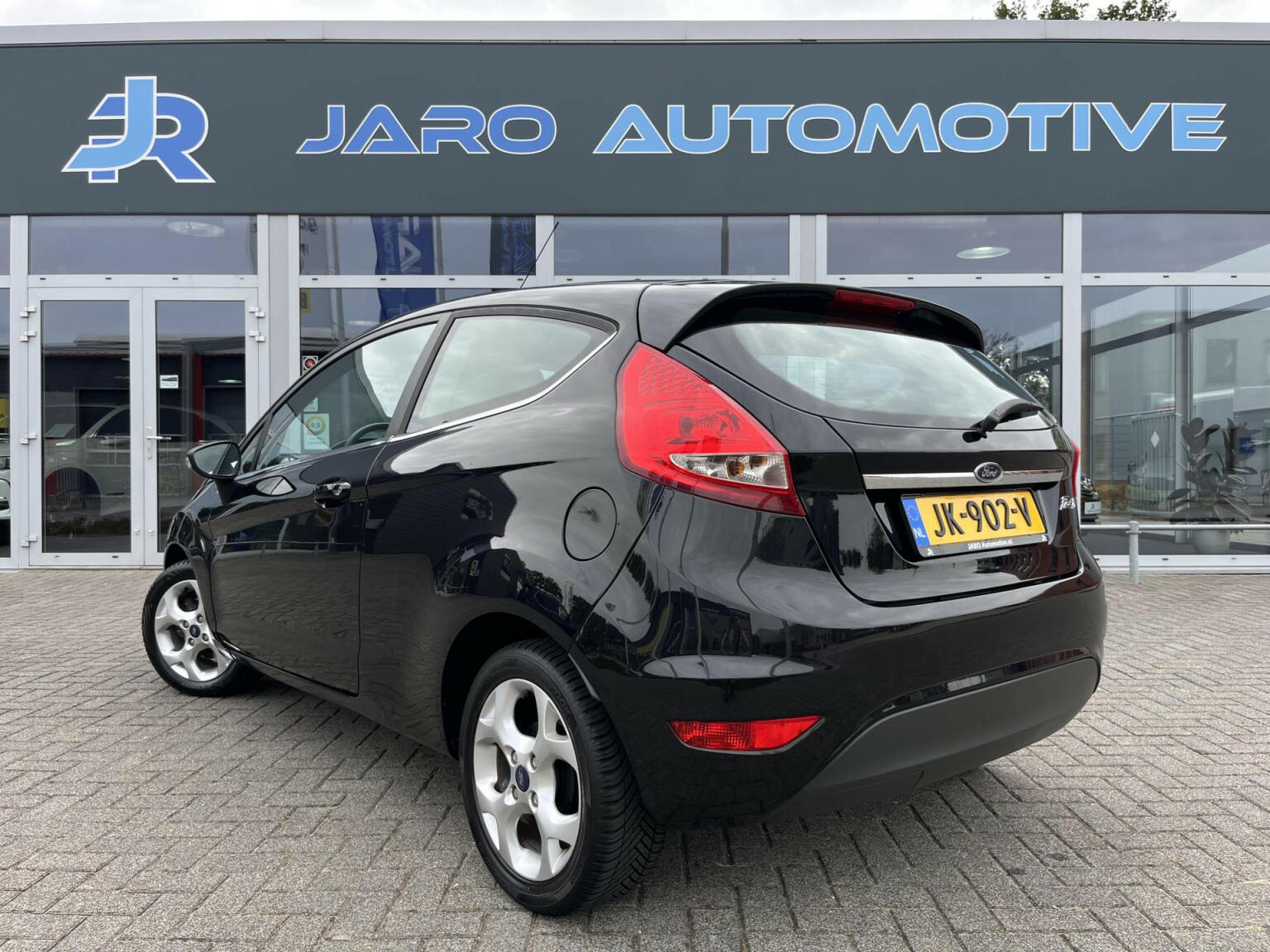 Ford-Fiesta-2