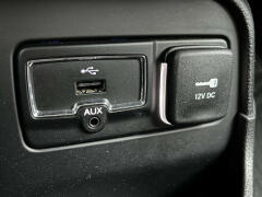 Jeep-Renegade-15
