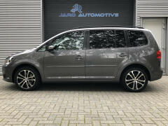 Volkswagen-Touran-44